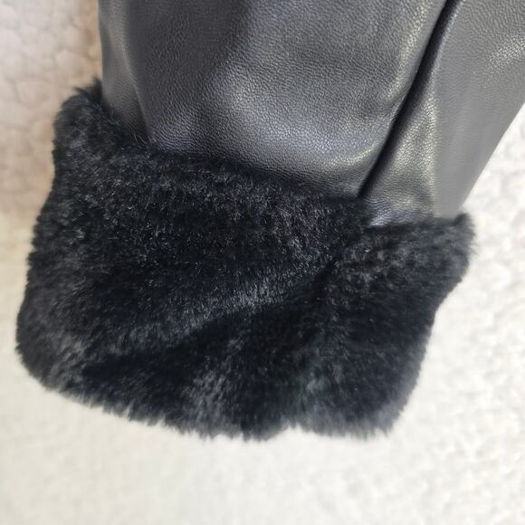 Black Faux leather Sm Fur collars n sleeve accent. Croptop. Big Buttons. Stylish - Picture 4 of 13